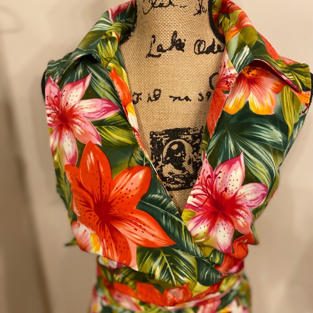 Women’s wrap around dress.